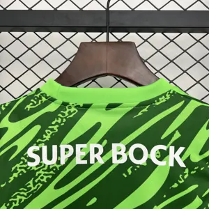 25-26 Sporting Lisbon Green Goalkeeper Kid Kits Youth Apparels Football AAAAJersey Supply Yupoo 1
