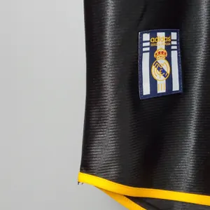 98-99 Real Madrid away 3