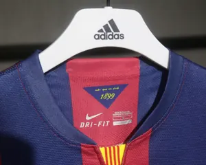 14-15 Barcelona Home Retro Kit Vintage Player Version Sino Shirt AAAAJersey Dropship Yupoo 1