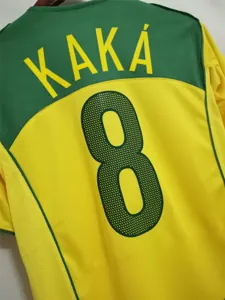 2004 Brazil home 15