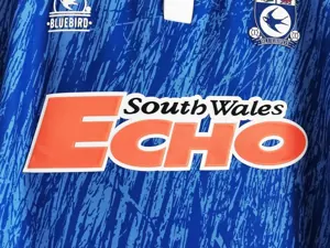 92-93 Cardiff City home 5
