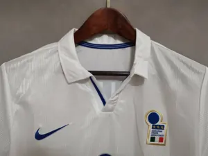 1998 Italy away 3