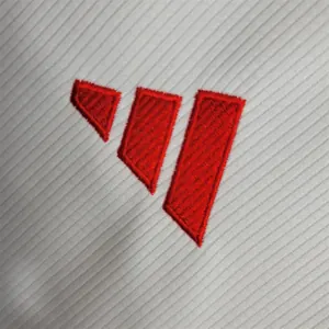 23-24 Bayern home 9