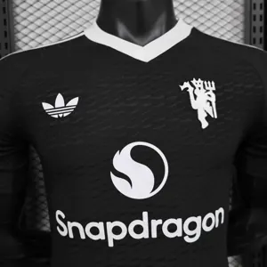 24-25 Manchester United Black GoalKeeper Kit Player Version Shirt Soccer AAAAJersey Yupoo 2