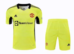 21-22 Manchester United green goalkeeper 5