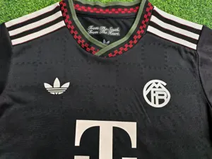 25-26 Bayern Munich Third Player Version Kid Kits Youth Apparels Soccer AAAAJersey Supply Yupoo 2