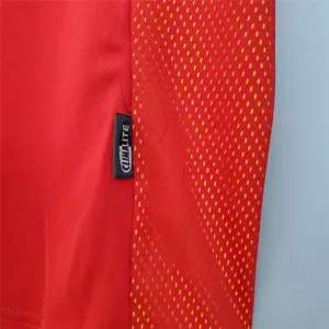 2002 Spain home red 4