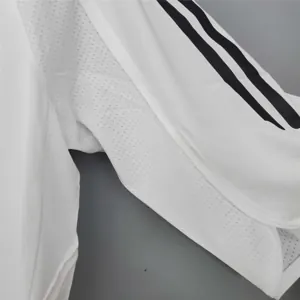 05-06 Real Madrid home 10