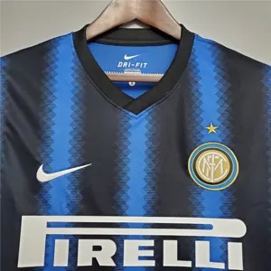 10-11 Inter Milan home 4
