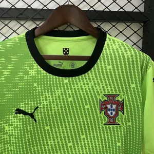 2025 Portugal Goalkeeper Green Shirt Soccer Uniform AAAAJersey Dropship Yupoo 5