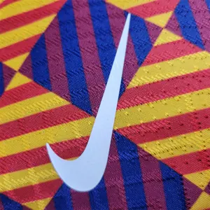 23-24 Barcelona Training player version 4