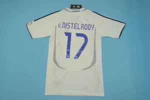 06-07 Real Madrid home white 8