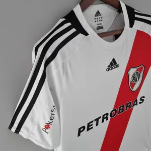 09-10 River Plate home 5