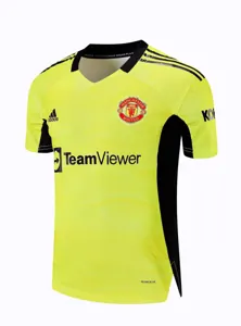 21-22 Manchester United green goalkeeper 8