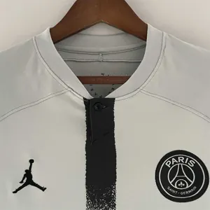 22-23 PSG away1684405160000 12