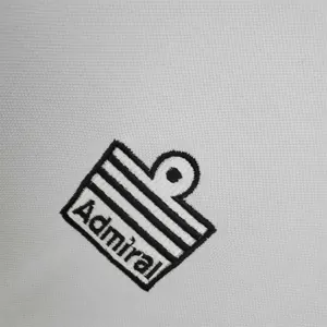 75-80 Manchester United away 5
