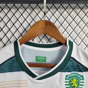 01-03 Sporting Lisbon Home Retro Commemorative Edition Shirt Football Jerseys Yupoo 3