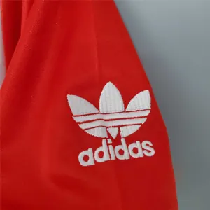 85-86 Manchester United home 4