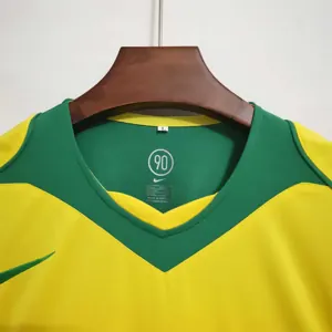 2004 Brazil home 12