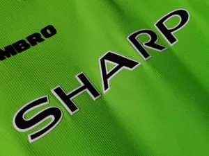 98-99 Manchester United green goalkeeper long sleeve 8