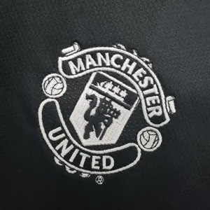 00-02 Manchester United goalkeeper black 8
