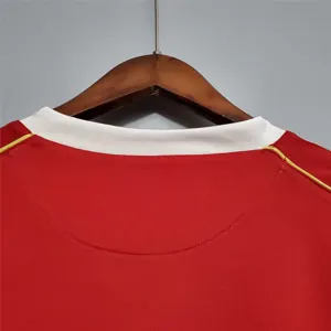 06-07 Manchester United home long sleeve 8
