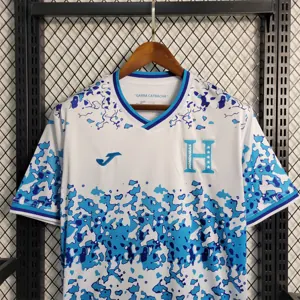 23-24 Honduras away 8