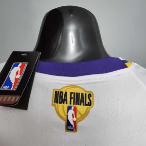 New DAVIS #3 Lakers Round neck white 2