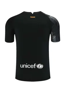 21-22 Barcelona black goalkeeper 18