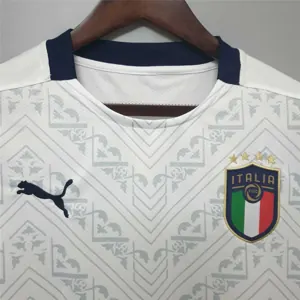 2020 Italy away white 3