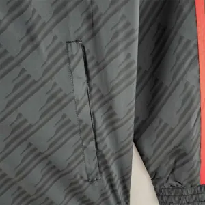 2022 Manchester United black-red edge Windbreaker 2