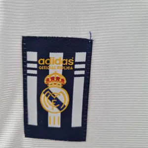 99-00 Real Madrid home 8