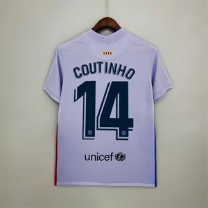 21-22 Barcelona away 18