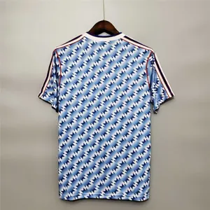 90-92 Manchester United away 6