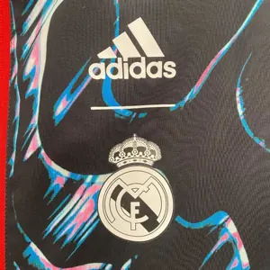 24-25 Real Madrid Red&Navy Trench Coat Reversible Windbreaker Double-Sides Jacket AAAAJersey Yu 3