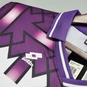 92-93 Fiorentina away 2