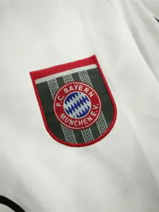 95-96 Bayern Munich white away 3