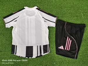25-26 Juventus Home Kid Kits Player Version Youth Apparels AAAAJersey Wholesale Yupoo 3