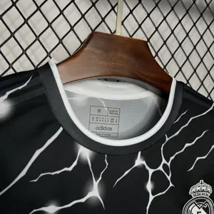 24-25 Real Madrid Black Jaguar Special Edition Kit Soccer Uniforms Soccer AAAAJersey Yupoo 1