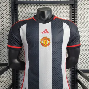 23-24 Manchester United training suit player version 5