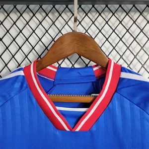 23-24 University of Chile home kids kit 3