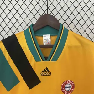 93-95 Bayern Away Retro Kit Soccer Uniform AAAAJerseys Dropshipping Yupoo 1