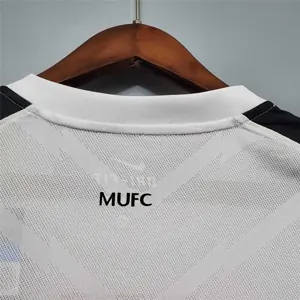 10-11 Manchester United in the Champions League version away 8