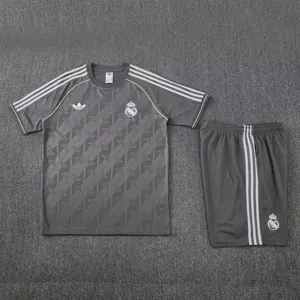 25-26 Real Madrid Grey Training Kits Football Tracksuits 1