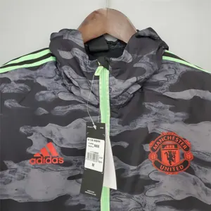 21-22 Manchester United Black and Grey Camouflage Windbreaker 3