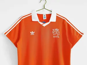 90-92 Netherlands home 7