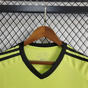 24-25 Real Madrid Third Goalkeeper Shirt AAAAJersey Supplier Yupoo 3