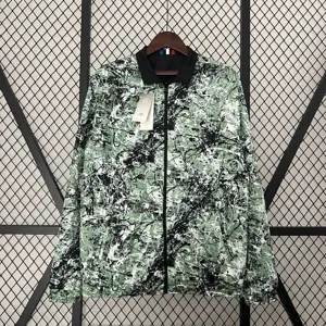 24-25 Manchester United Green and Black Reversible Windbreaker Double-Sides Jacket 12