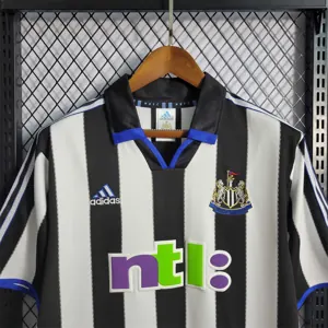 00-01 Newcastle home 4