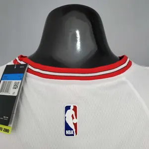 BALL#2 Chicago Bulls white 3